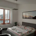 Studia Sprava Tanapu Apartment